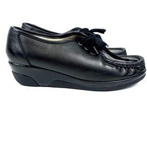 Softspots leather Annie work shoe lace up wedge sz 7.5 like new